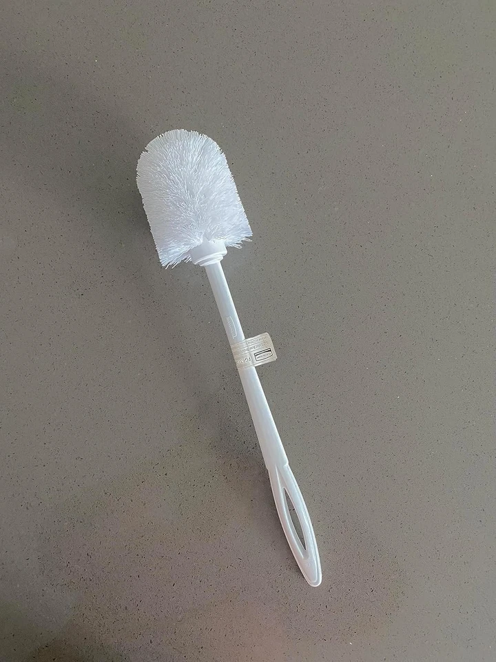 Cepillo de inodoro Rubbermaid Commercial Products 15", blanco, cuenco blanco  Foto 4 de 4