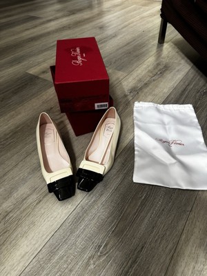 Roger Vivier Black/White Belle Vivier Buckle Leather Pumps 36