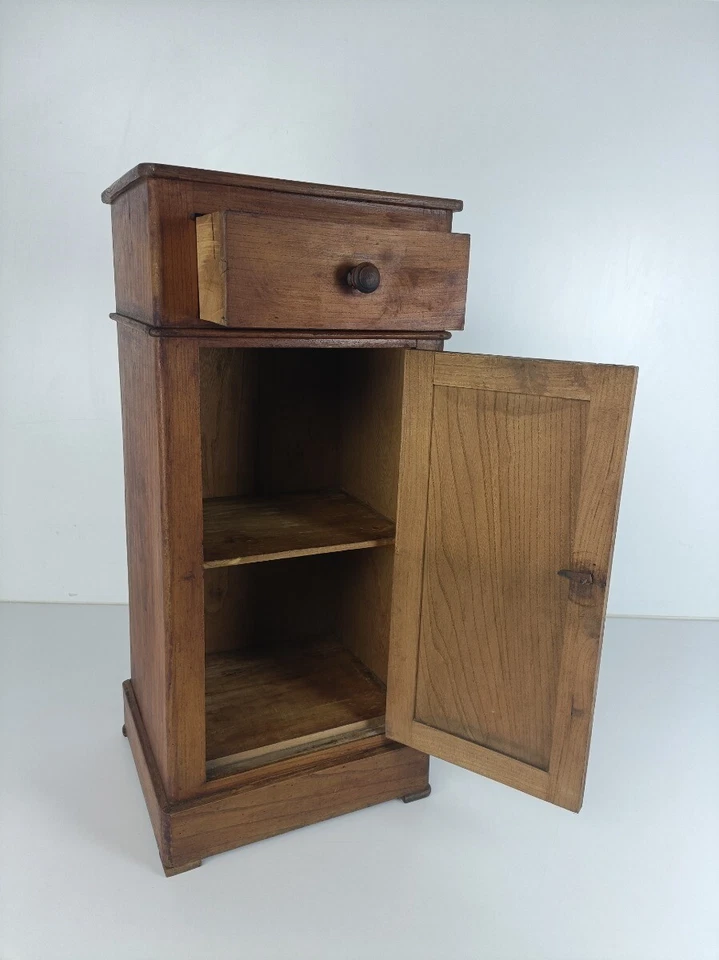 Mesita de noche Art Deco antigua, mesa auxiliar, madera tallada a mano, tapa de madera, estilo granero Foto 3 de 4