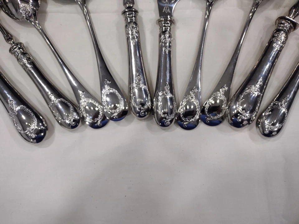 BOULENGER FRANCÉS,PLATO DE PLATA ANTIGUO, JUEGO DE SERVIR 10 PIEZAS, ESTILO LOUIS 15. Foto 3 de 4