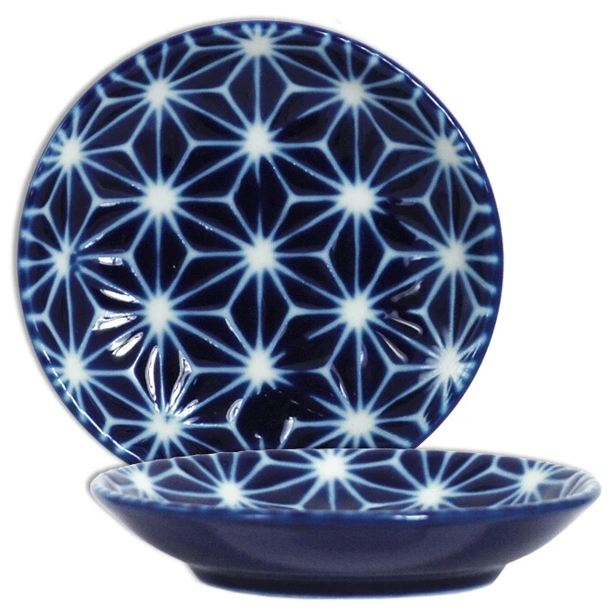 MADEI N JAPAN SET of 2 Japanese 4"D Soy Sauce Wasabi Dipping Dishes Blue Asanoha Made in Japan