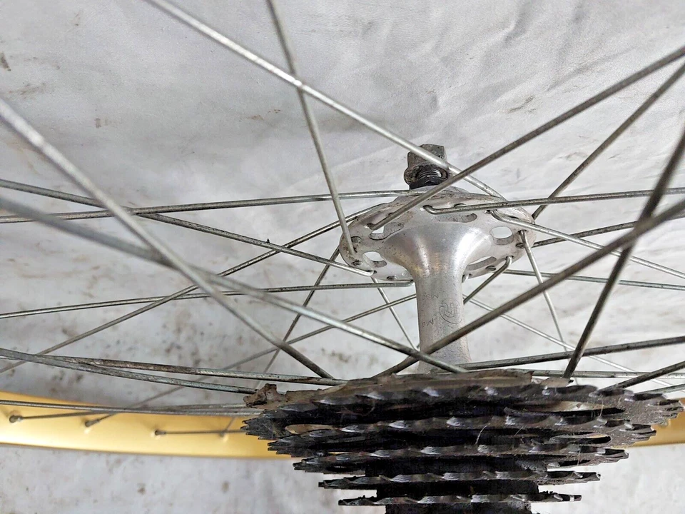 Rueda trasera Weinmann 26" MTB Maillar rueda libre dorada 120 mm 36S AV envío rápido a EE. UU. Foto 4 de 4