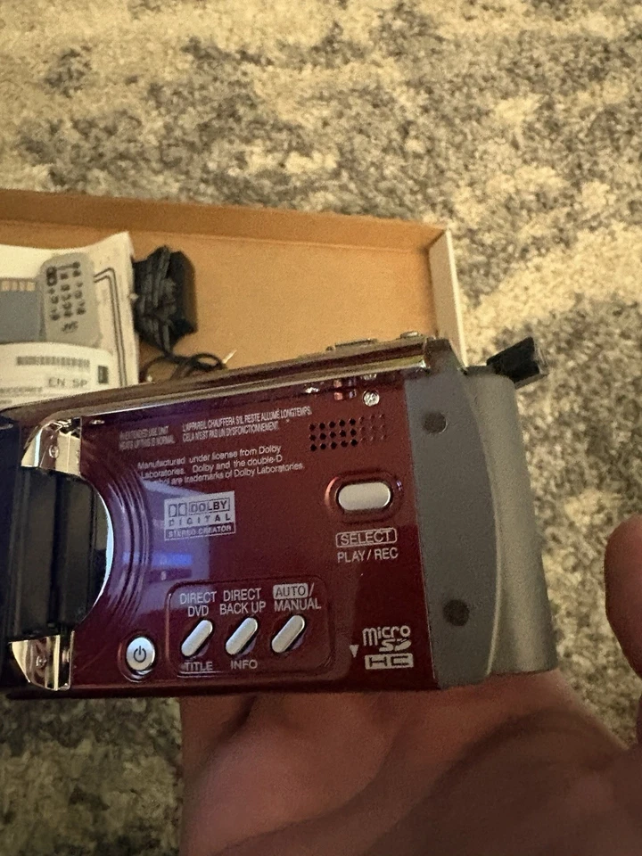 JVC Everio GZ-MG330 Red Hard Disk Camcorder - Image 3 of 4