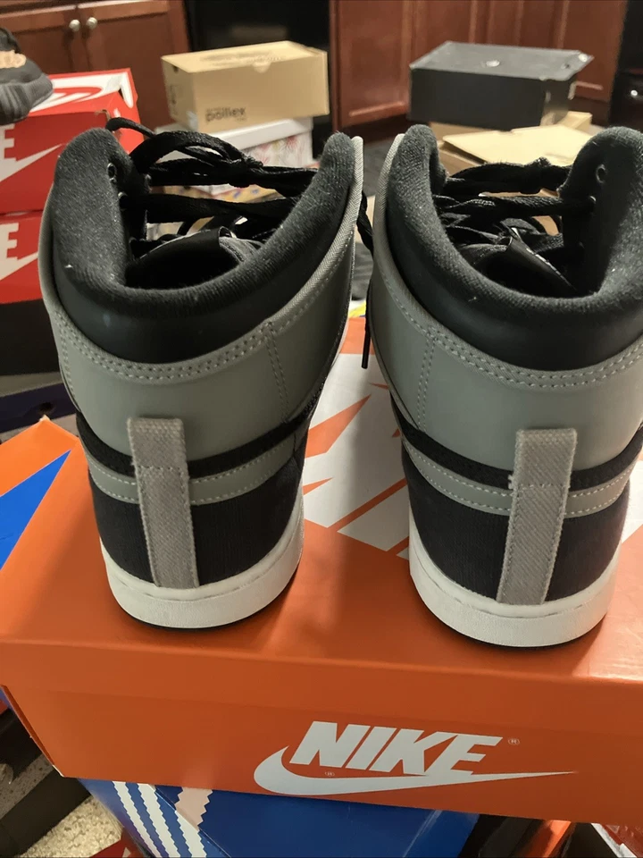 Zapatillas Jordan AJKO Retro 1 Sombra Alta EE. UU. Talla 11.5 Foto 3 de 4