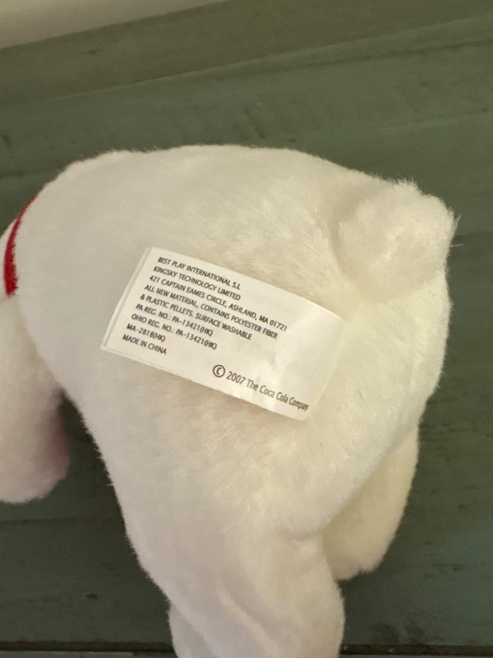 Coca-Cola Coke Mini Bär Plüschtier Stofftier weiß Eisbär rot Winterschal - Bild 4 von 4
