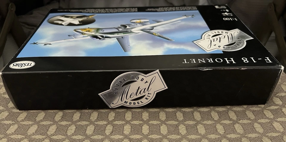 1/100 Testors F-18 Hornet Unassembled Metal and Plastic Model Kit #5570 - Image 3 of 4