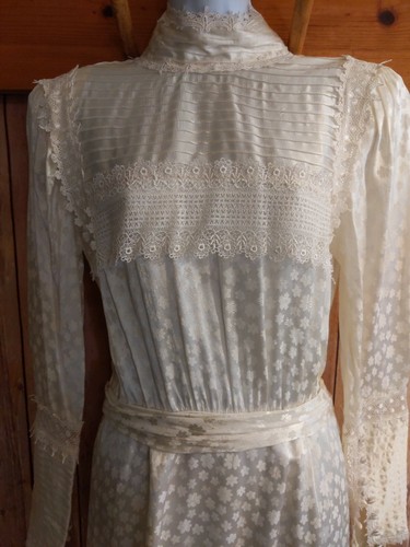 Vtg Gunne Sax Romantic Renaissance Ivory Satin Lace Victorian Wedding Dress Sz 9 - Picture 3 of 12