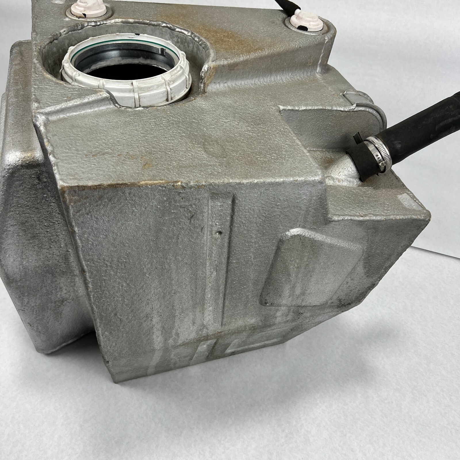 2002 2003 2004 2005 2006 Ferrari 360 Spider Rear Left Side Fuel Gas Tank 179468