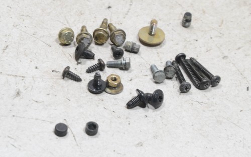 VW Golf 4 IV Cabrio 1E Bj 1999 Schrauben Konvolut Tür vorne RECHTS #117296-F507