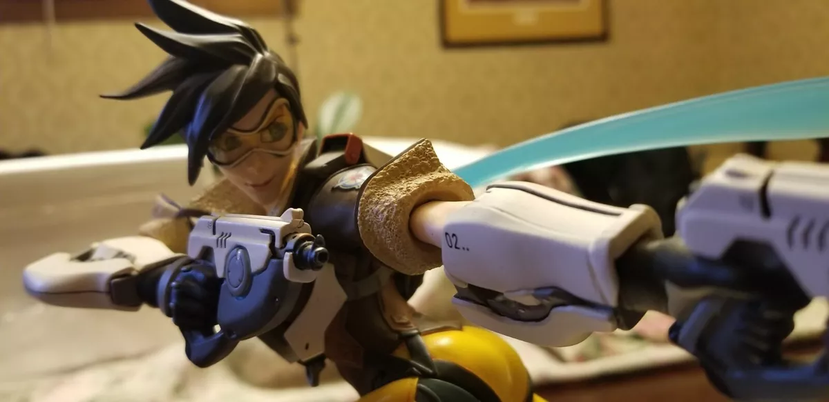 Blizzard Overwatch Tracer Statue Version 1 Original Face