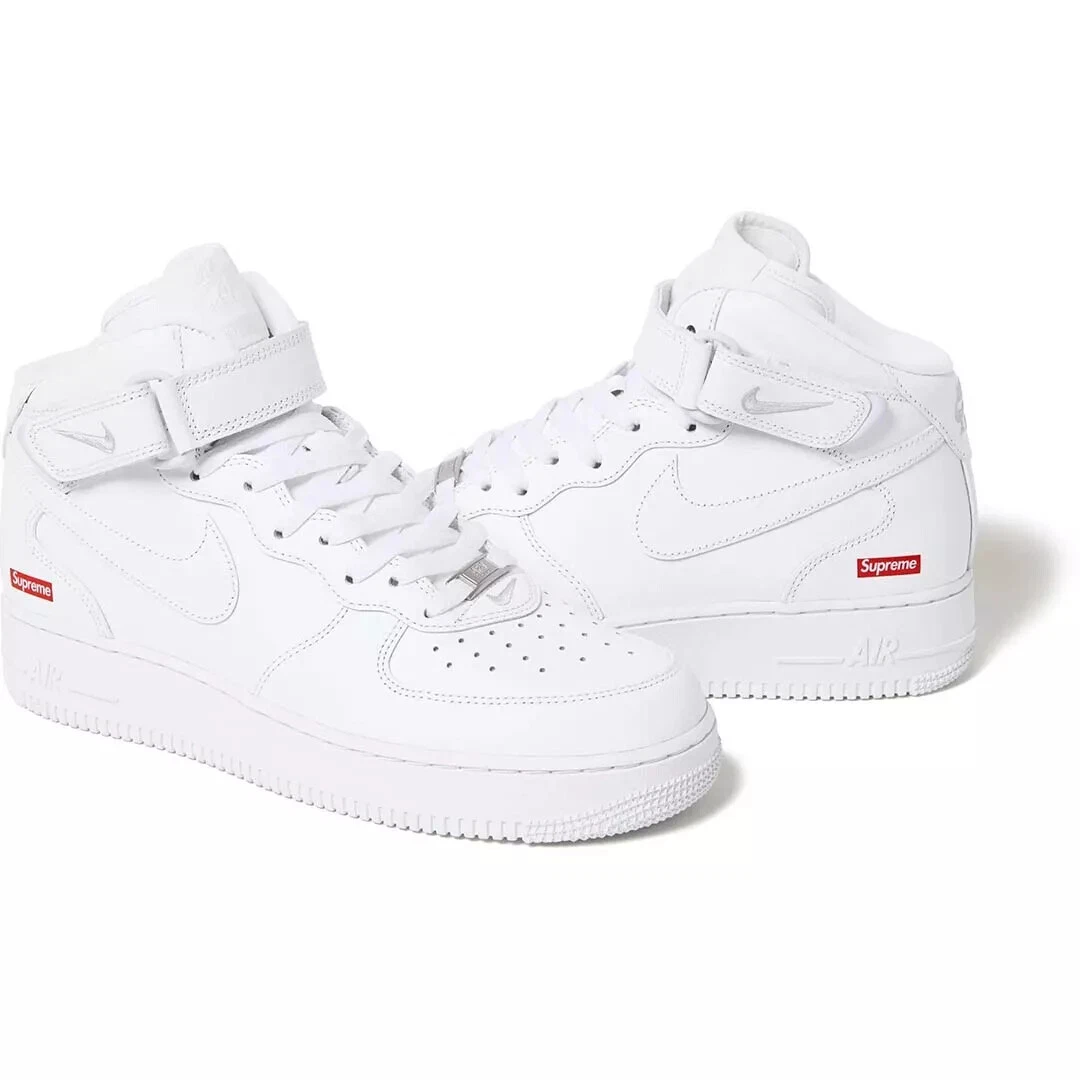 Baskets Supreme × Nike Air Force 1 Mid 