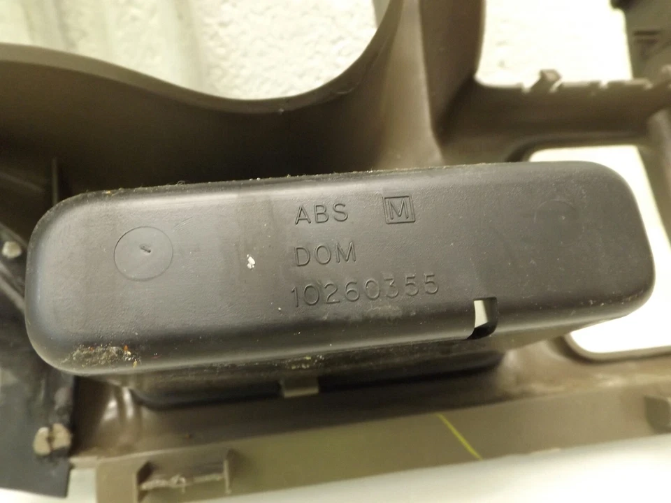 1998-2005 Oldsmobile Silhouette Gauge Cluster Bezel Used OEM 10234827 Foto 3 de 4