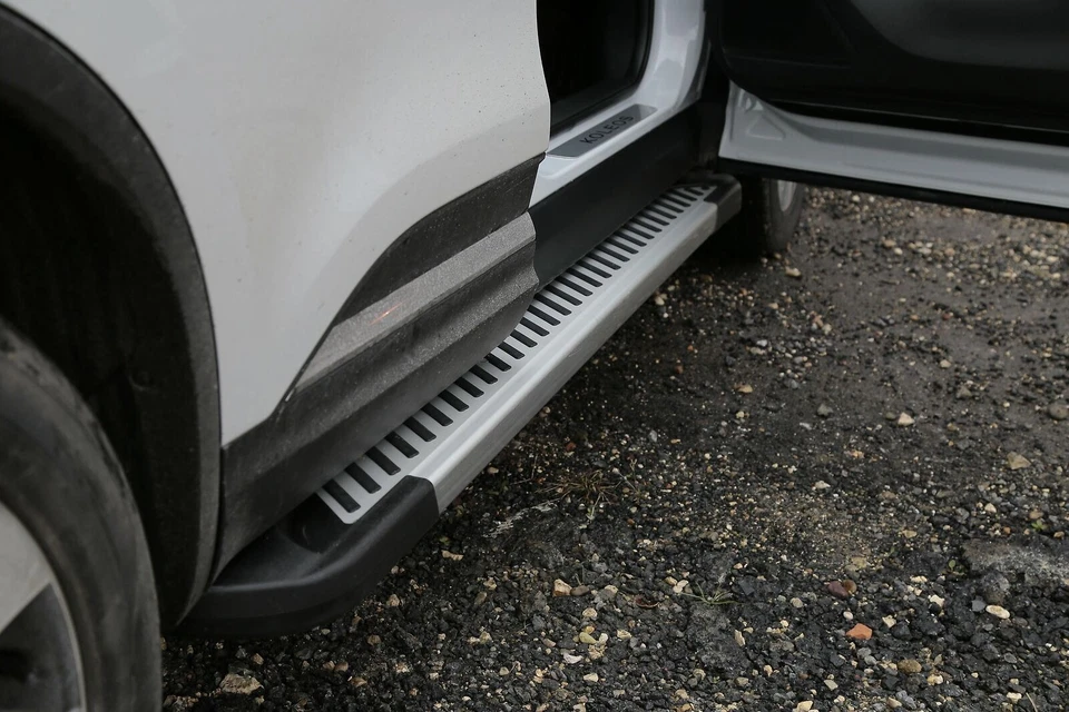 Barra Nerf estribo lateral para KIA SPORTAGE 2004-2009 Foto 2 de 3