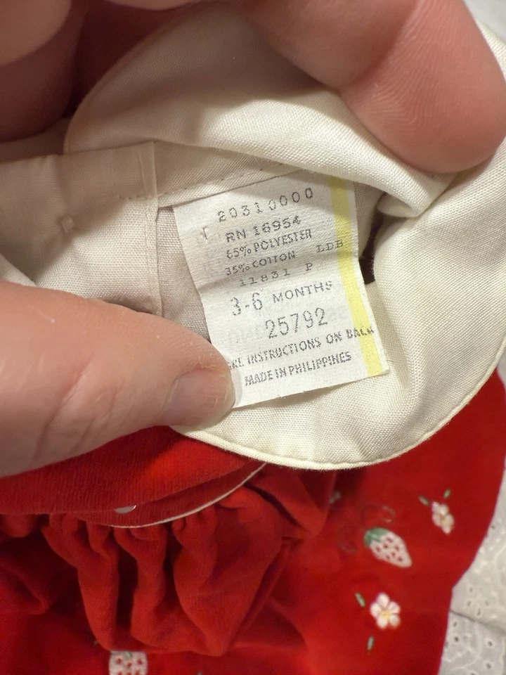 Vintage Baby Girl Dress 3–6 Red Velour White Eyelet Lace Holiday Dress - Image 4 of 4