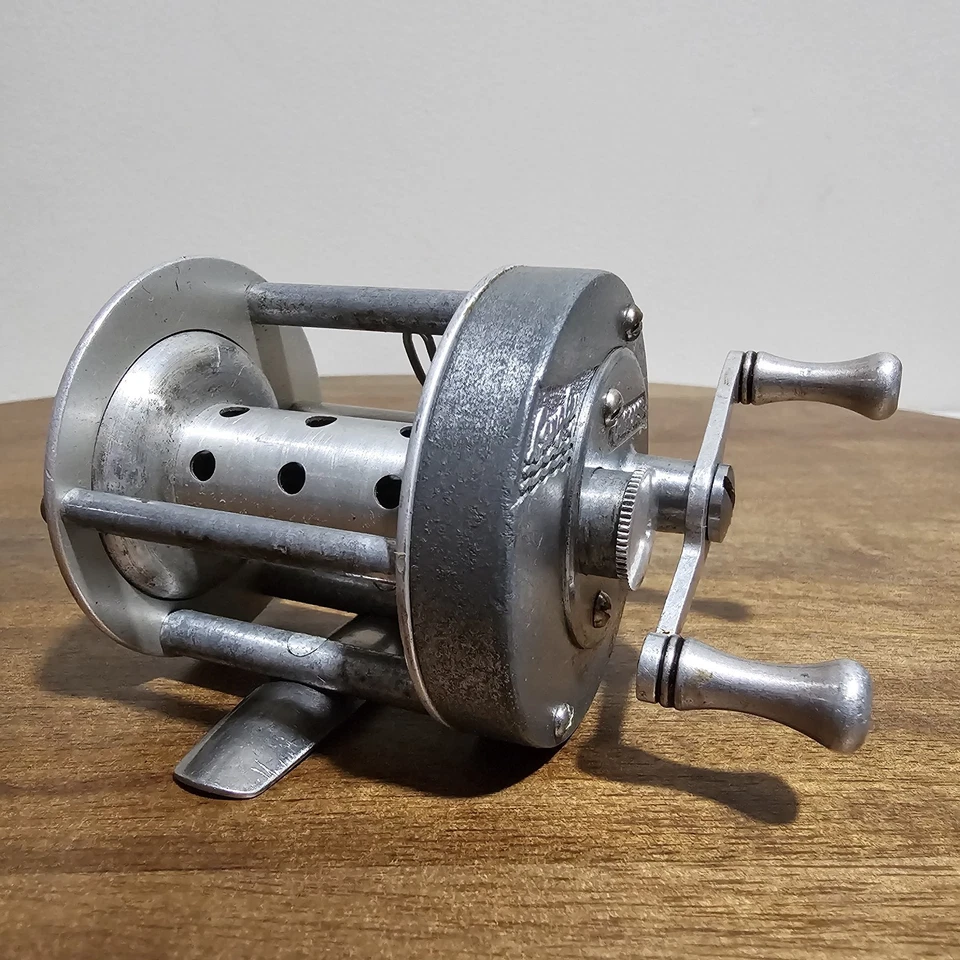 Vintage Langley Lakecast Model 350 Casting Reel Lot #0017 - Image 2 of 4