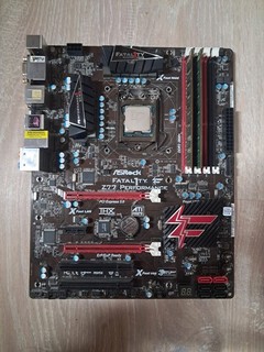ASRock Intel Core i7 Mainboard Bundle inklusive RAM