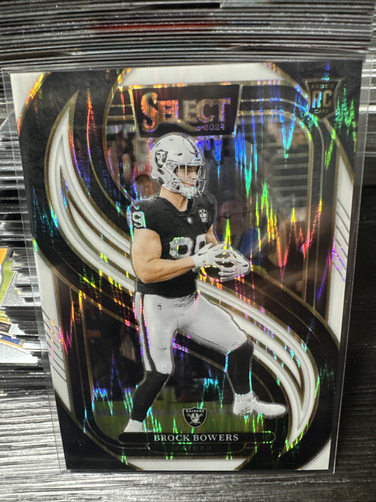 2024 Panini Select Brock Bowers #118 Premier Level  White Prizm Shock /199 [RC]
