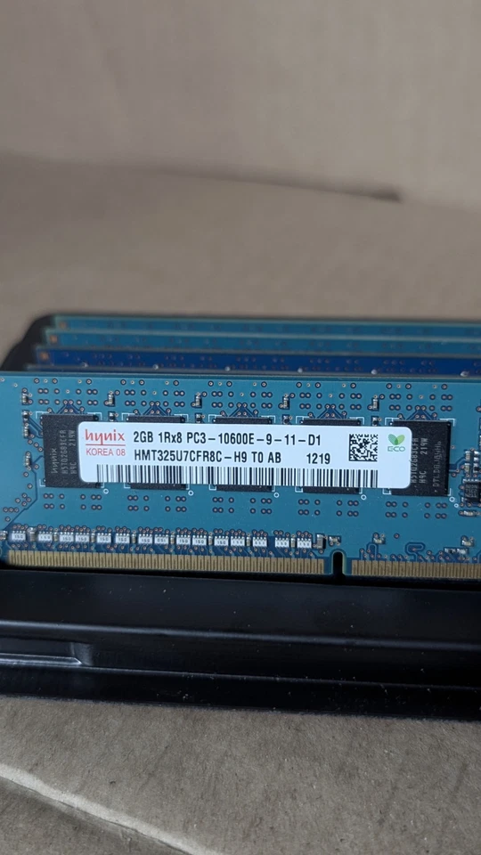 8 LOT Hynix 16GB 8x2GB DIMM 1333 PC3 DDR3 10600 ECC RAM Memory HMT325U7CFR8C-H9 - Image 2 of 3