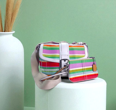 Coach Hampton Flap Multicolor Striped Crossbody / Schultertasche & Portmonee