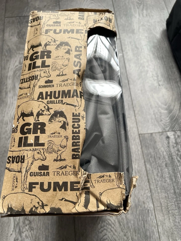 Traeger Ironwood 885 Full Length Grill Cover Bac561 Brand New  - Image 2 of 3