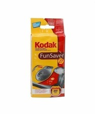 KODAK Fun Saver 35mm One-Time-Use Camera with Flash, 27 Exposures Exp 2022 