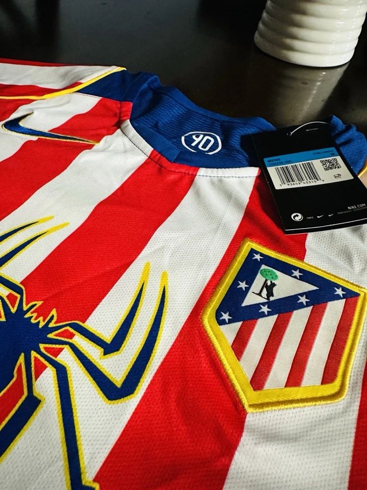 Camiseta de fútbol retro para hombre Atlético de Madrid 2004/05 F.Torres #9 Spiderman Home M Foto 4 de 4