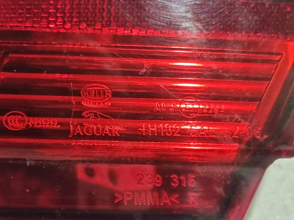 Jaguar XF Rear Tail Light Inner Outer Set Right O/S PreFacelift 2010 8X2313404BD - Image 4 of 4