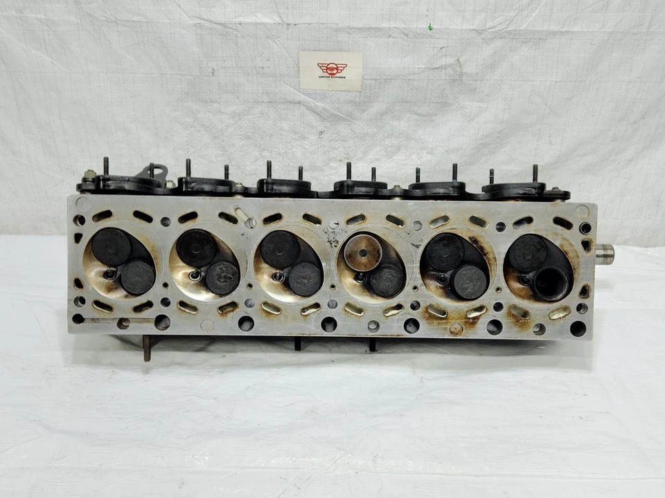 1991-1997 BMW 850i E31 Cylinder Head Right Passenger Side 5.0L V12 OEM 17137889 Foto 2 de 4