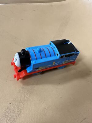 Thomas the Train Motorized Trackmaster Speed Sparks Tank Engine Tested