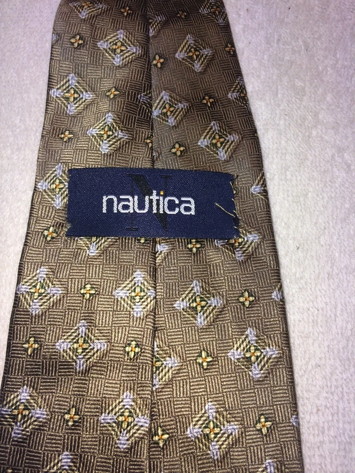 CORBATA HOMBRE NAUTICA BEIGE CON ORO 4 X 57 Foto 4 de 4