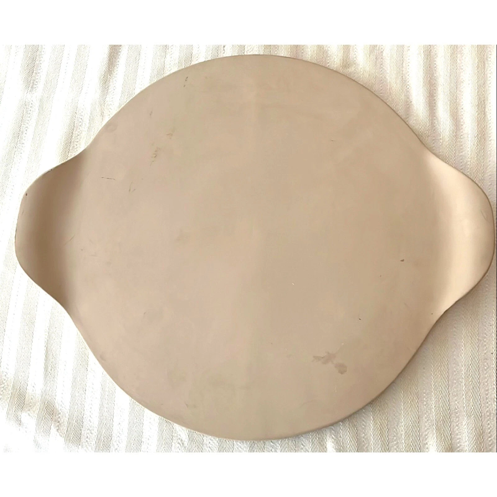 Pampered Chef 15” Round Stone Handles Pizza/Baking Stone Family Heritage Classic
Opens in a new wind