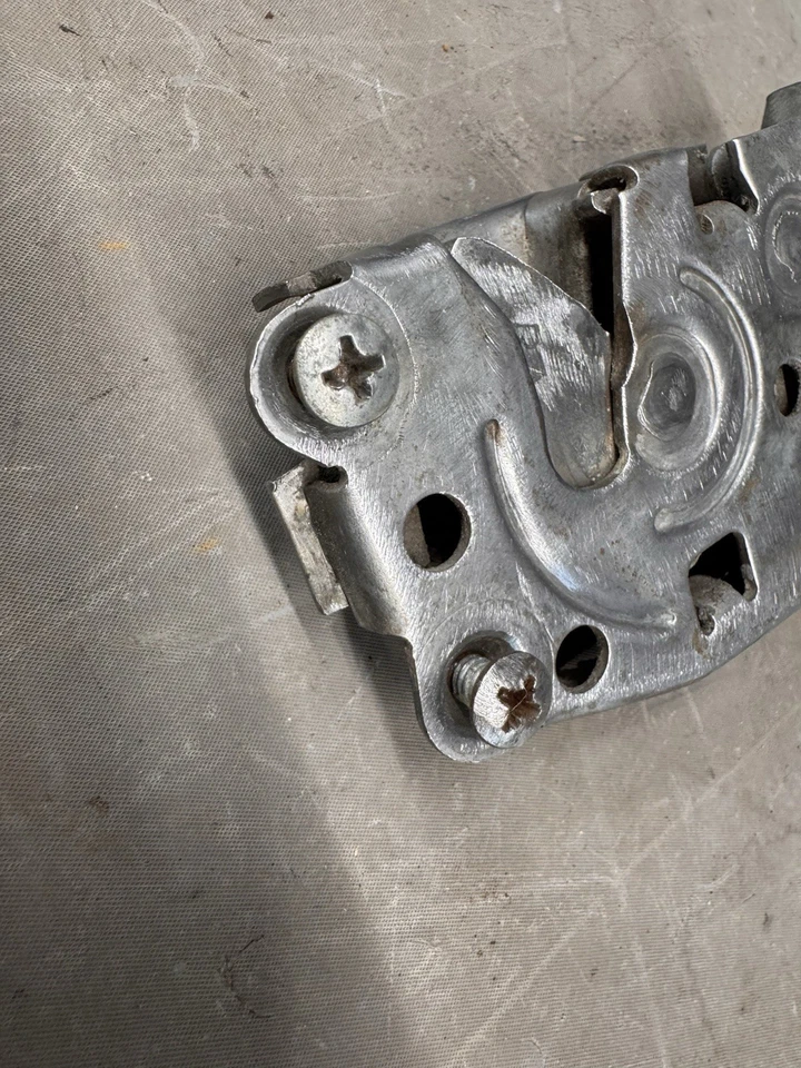 1968-1969 Pontiac GTO Chevy Chevelle 2 Door Latch Skylark GS Cutlass 442 Right - Image 2 of 4