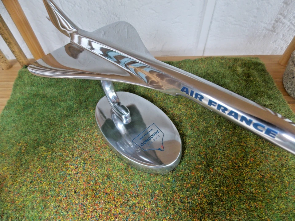 Avion Concorde Air France en aluminium sur socle longueur 31cm - Photo 2/4