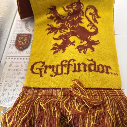 MLB New York Mets Harry Potter House Scarf Gryffindor New Wizarding World - Picture 3 of 6