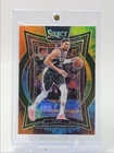 GIANNIS ANTETOKOUNMPO 2024-25 SELECT CONCOURSE TIE DYE PRIZM BUCKS /25 Q5690