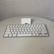 Apple iPad Keyboard Dock A1359 for 1st, 2nd,  3rd Generation iPads 30-Pin