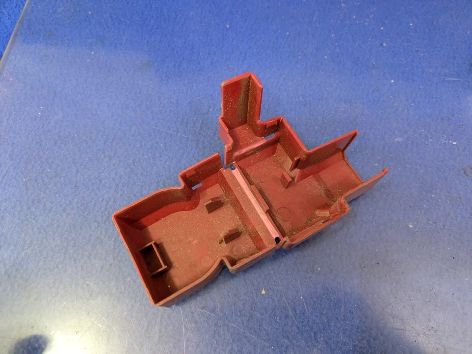 Cubierta terminal batería positiva Infiniti FX50 OEM Foto 3 de 3