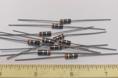 100- Ohmite Carbon Comp Resistor 390 Ohm 1/2 Watt 10% RC20GF391K New