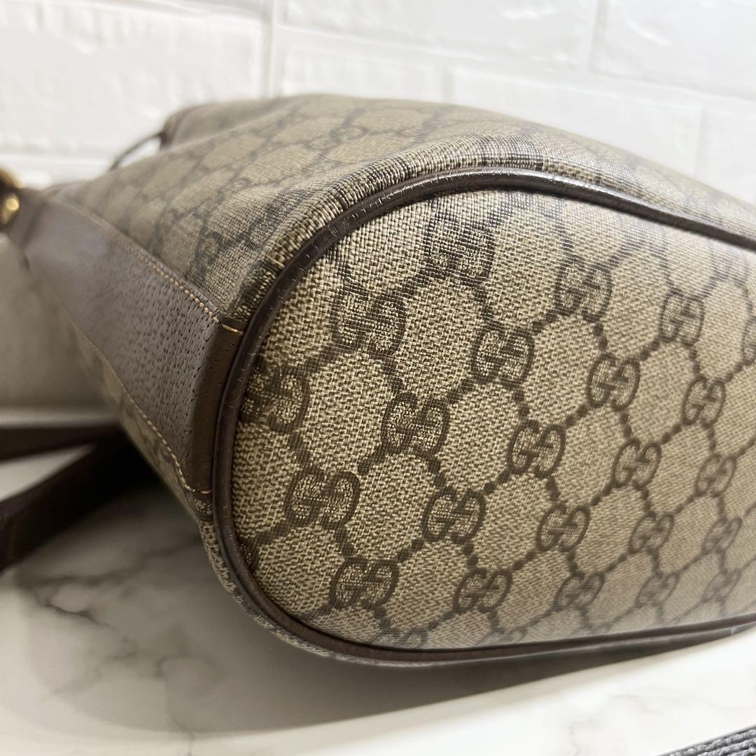 GUCCI Old GG Drawstring Shoulder Bag Vintage Beautiful GUCCI Old GG Drawstring Shoulder Bag Vintage Beautiful