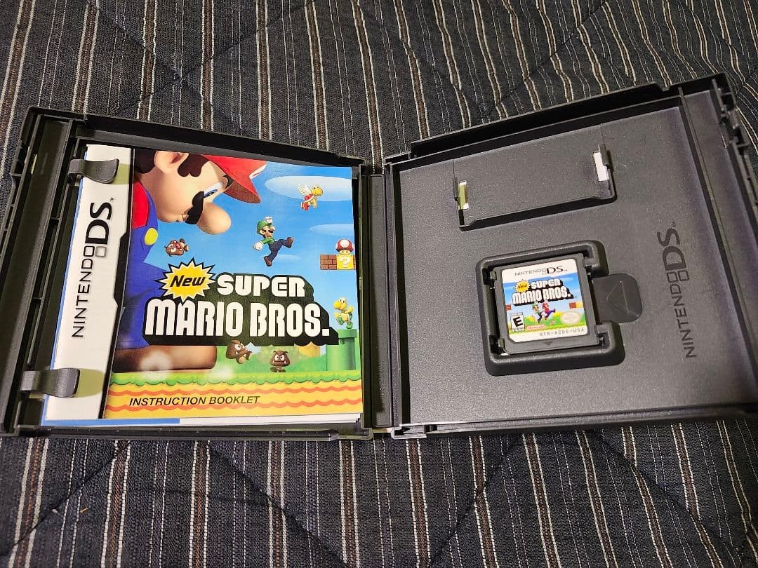 Brand New Unopened Color-Boxed Super Mario Bros. Nintendo DS Free Shipping