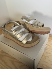 Image of Reef Aura Escape Women’s Golden Hour Sandals UK 7 EU 40 Brand New In Box