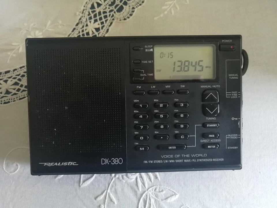 realista dx-380, AM; FM, SW (probado) Foto 3 de 4