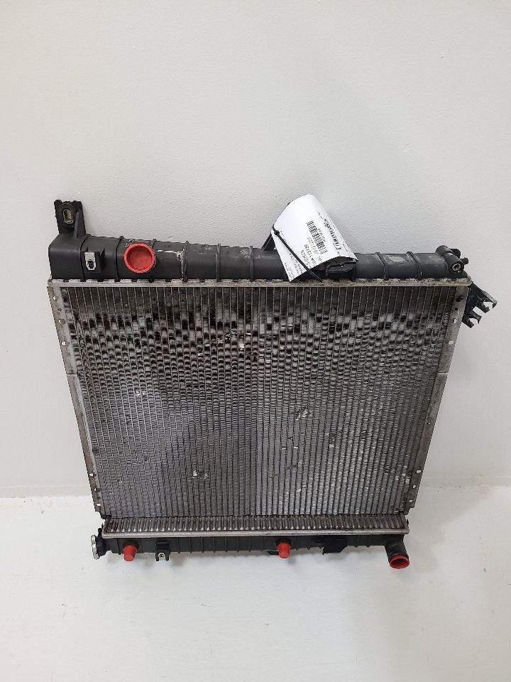 2001-2005 FORD EXPLORER Radiator Sport Trac 1L5Z8005NA 01-05