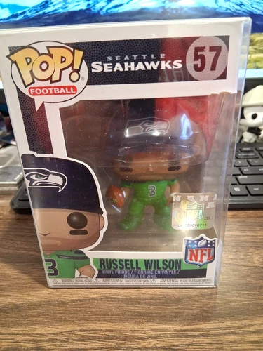 RUSSELL WILSON NFL VINYL FUNKO POP #57 SEATTLE SEAHAWKS, W/ PROTECTIVE COVER