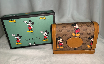 New Authentic Disney X Gucci Mickey Mouse Bifold Card Holder
