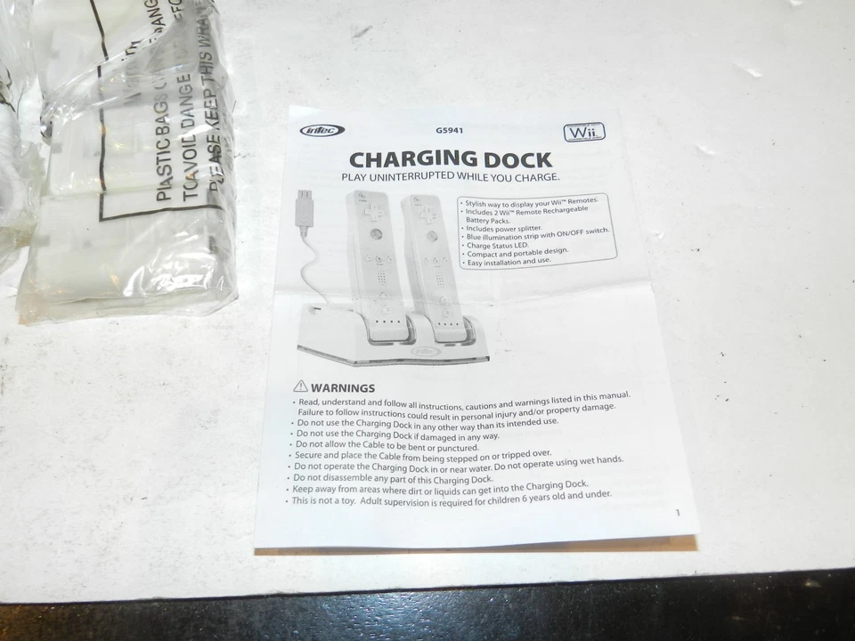 Intec Nintendo Wii Remote Charging Station Dock & 4 Batteries NEW SEALED - Image 2 of 2