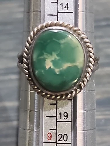 Vintage .925 Silver Native American Silver Turquoise Ring  Oval Size 7.5