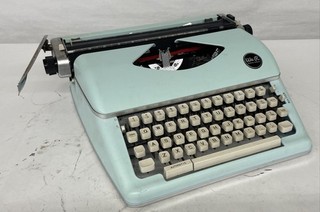 We R Memory Keepers Teal Tone Typewriter