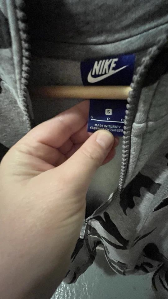 Nike Sweat à capuche zippé Homme S camouflage gris/noir logo manches longues - Photo 2/4