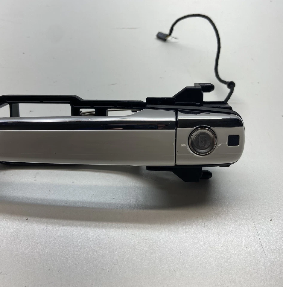 98-03 Mercedes W208 CLK320 CLK430 Manija de puerta exterior lado conductor izquierdo OEM Foto 3 de 4